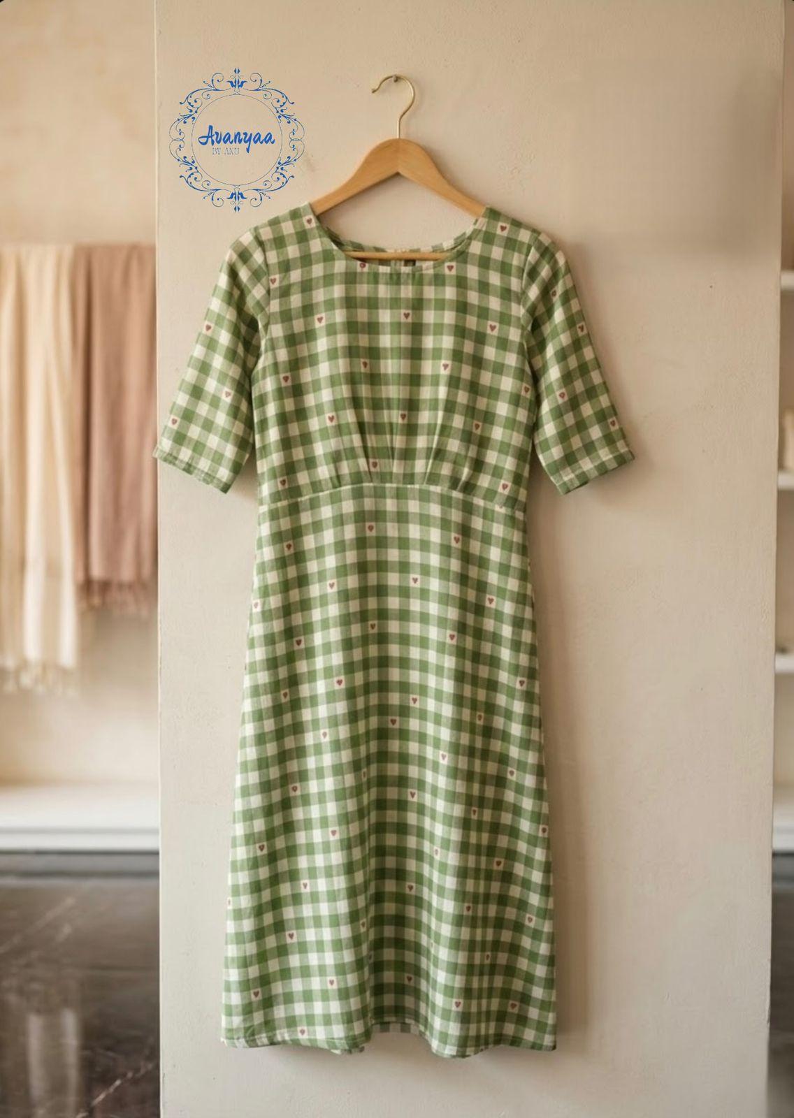 Checked A Lind top with front plete